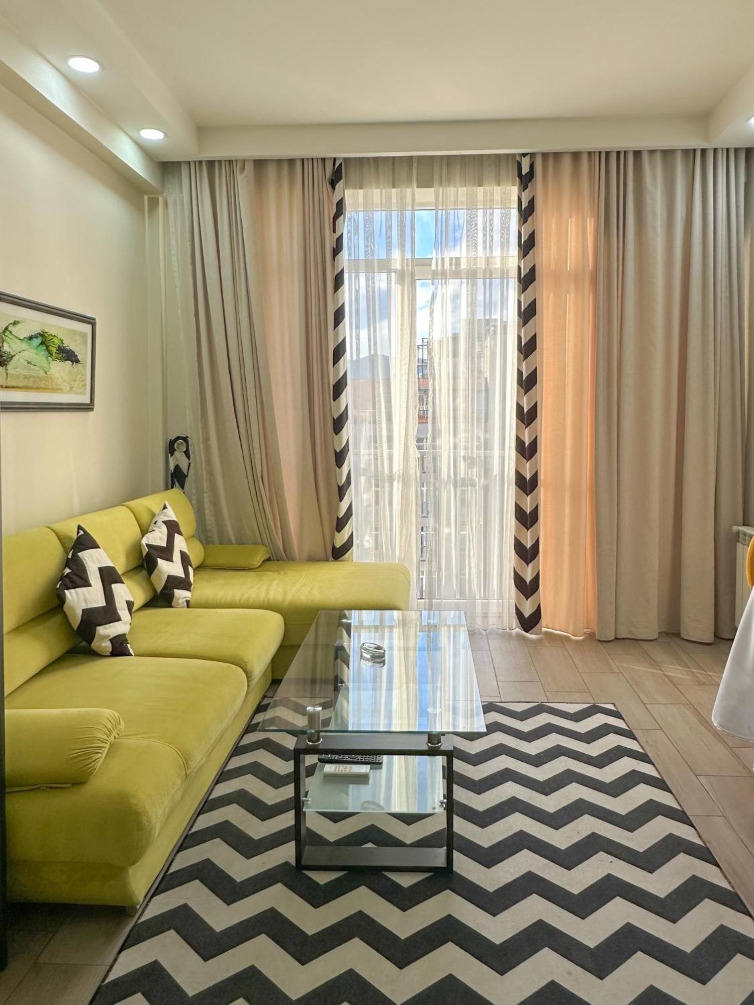 Apartments With View Tbilisi Exterior photo